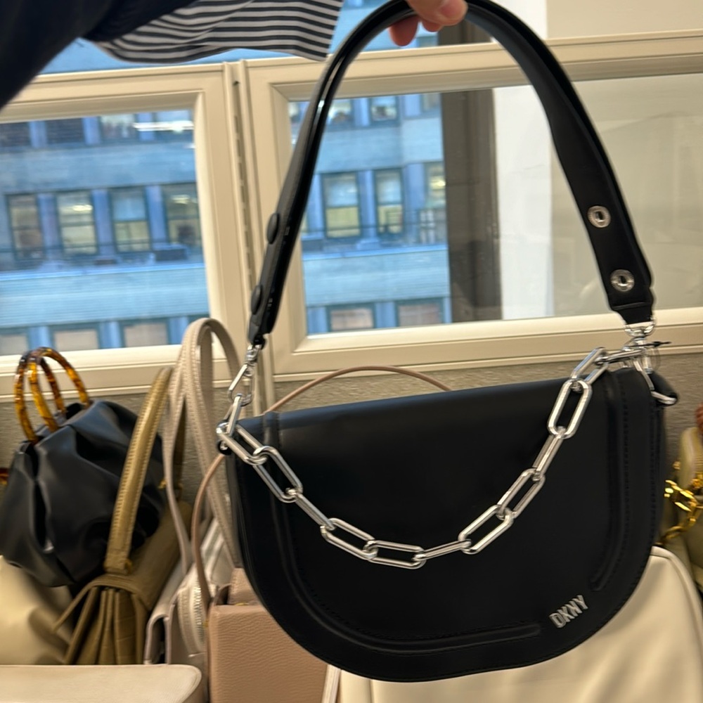 DKNY SHOULDER BAG